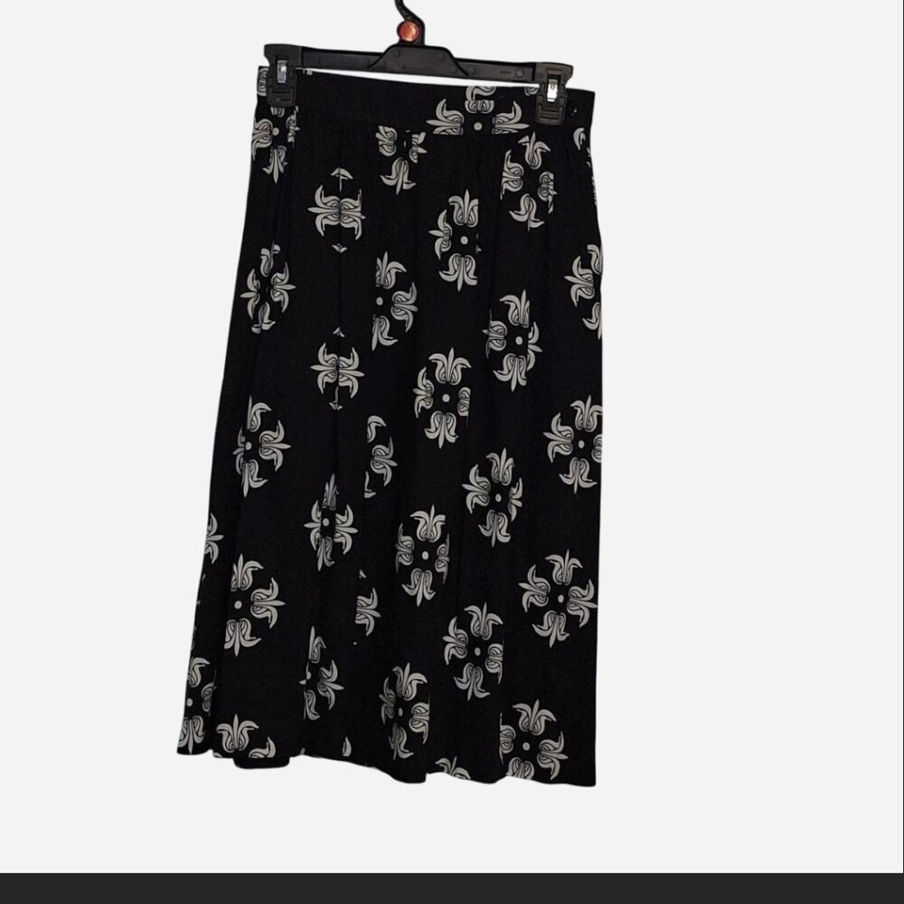 that's me!, black and White midi skirt